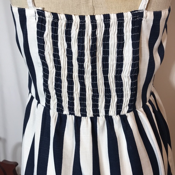 StyleHouse size small summer dress - Picture 4 of 7